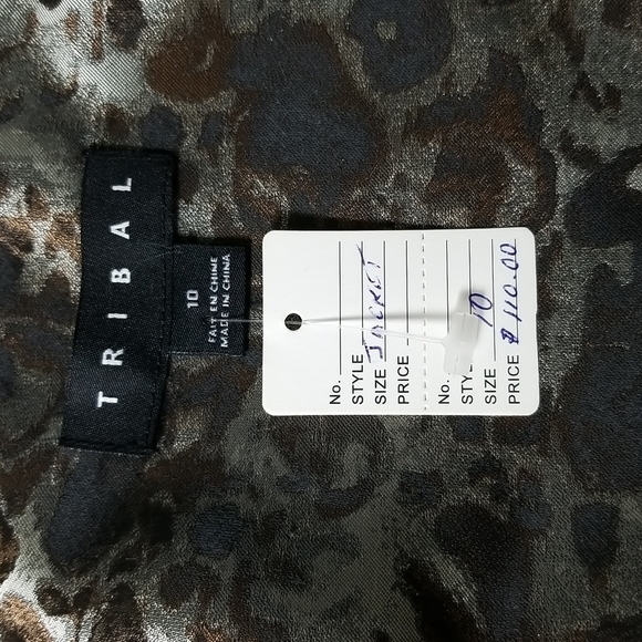 Tribal Spring/Fall Zipped Jacket With Snap Closures. - Picture 5 of 7